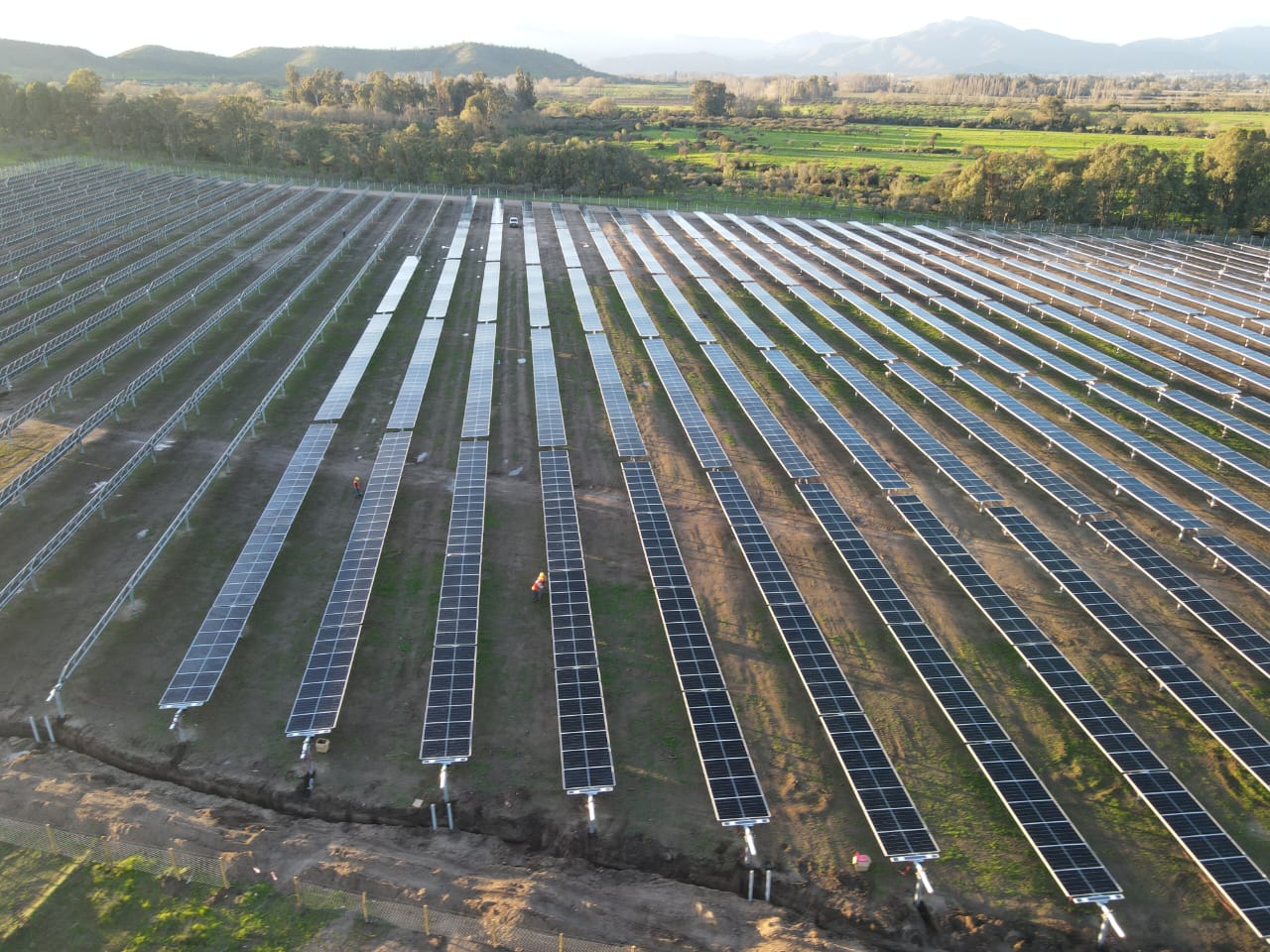 Inversión en proyectos stand-alone BESS y PMGDs híbridos